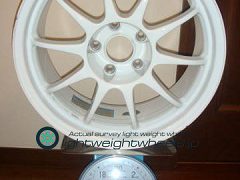 ENKEI SPORT ES-TARMAC 17inch 8J offset+35mm PCD114.3mm-5H 重量計測