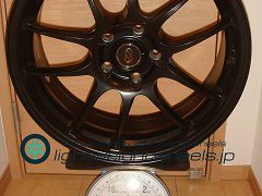 ENKEI Performance Line PF01 18inch 7.5J offset+45mm PCD114.3mm-5H重量計測画像