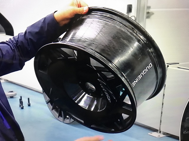 ALPINE A110R Carbon wheel その3