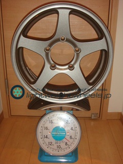 WEDS MAD SPOKE HASE SPEC 16inch5.5J+20mm139.7mm-5H重量計測画像