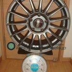 OZ SUPER TURISMO LM 17inch7.5J+47mm120mm-5H重量計測画像
