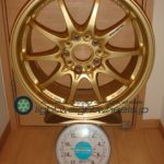 RAYS CE28N 17inch7.5J+50mm114.3mm-5H_Case2重量計測画像
