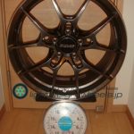 RAYS G025 18inch8J+50mm112mm-5H重量計測画像