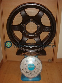RAYS GL 57DR-X 16inch5.5J+20mm139.7mm-5H重量計測画像