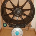 TWS RS317 19inch9.5J+35mm114.3mm-5H重量計測画像